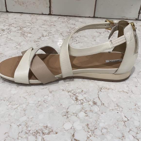 Geox Respira Two Tone Sandals - Picture 2 of 5